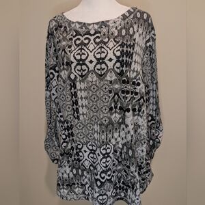Ruby Rd. Black and Gray Geometric Women's Tunic  Blouse With Front  Pocket
